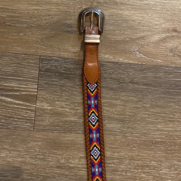 Vintage Native American/Southwestern beaded leather belt - Picture 3 of 9